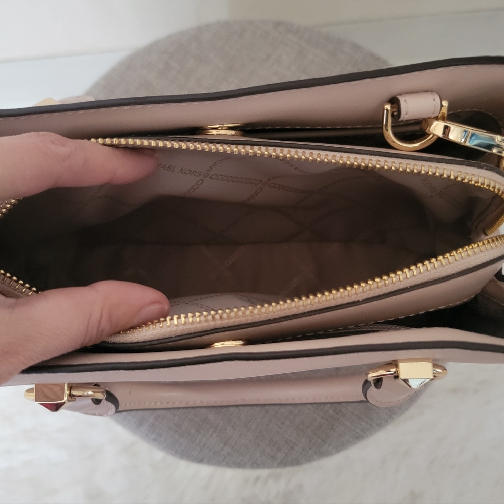 NWOT Michael Kors SAVANNAH Satchel Handbag - Picture 4 of 4